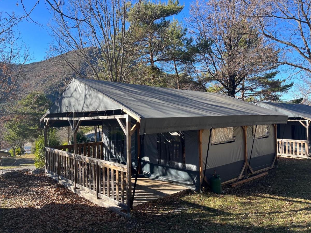 Camping Rcn Les Collines De Castellane Dış mekan fotoğraf