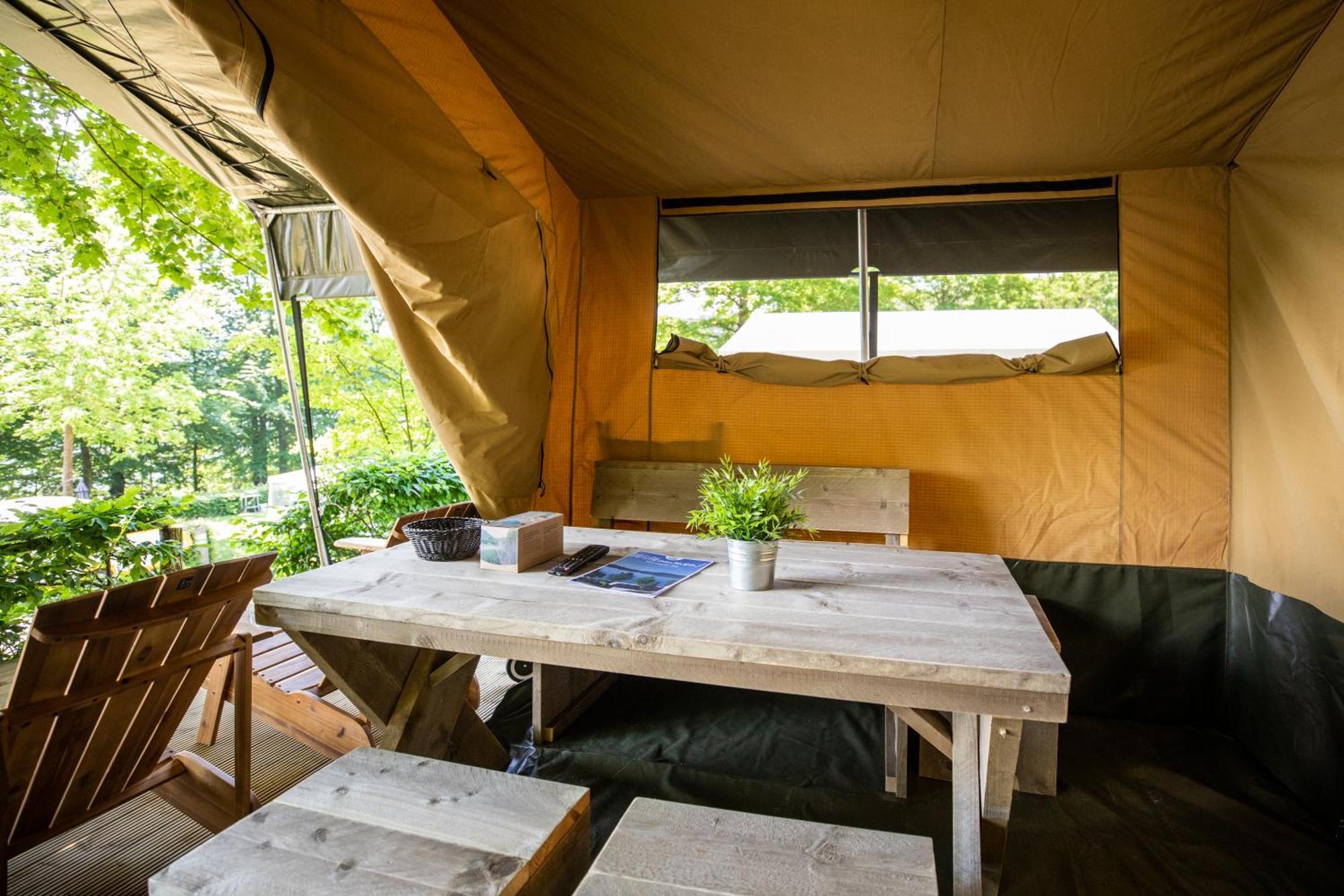 Camping Rcn Les Collines De Castellane Oda fotoğraf