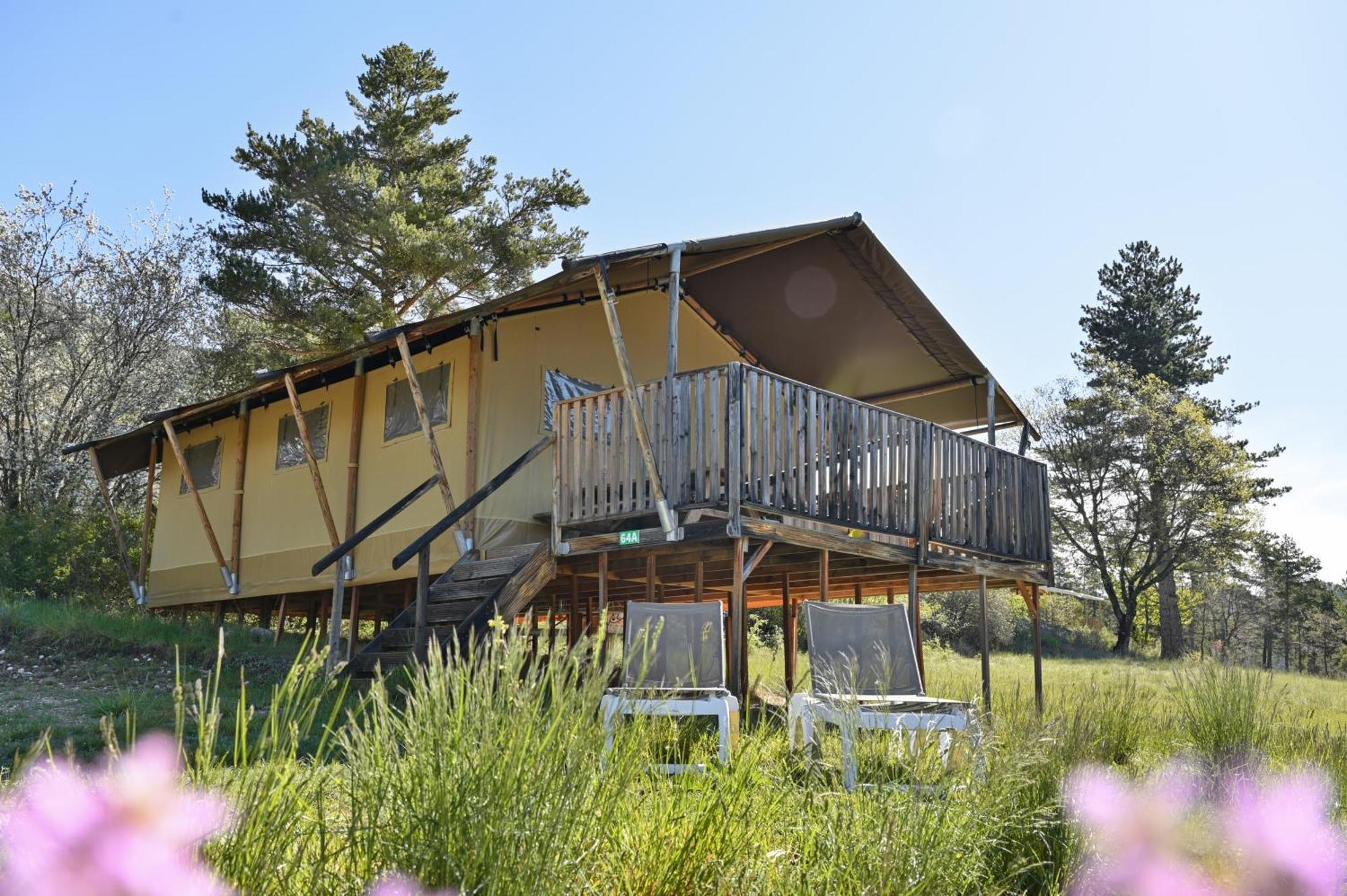 Camping Rcn Les Collines De Castellane Oda fotoğraf
