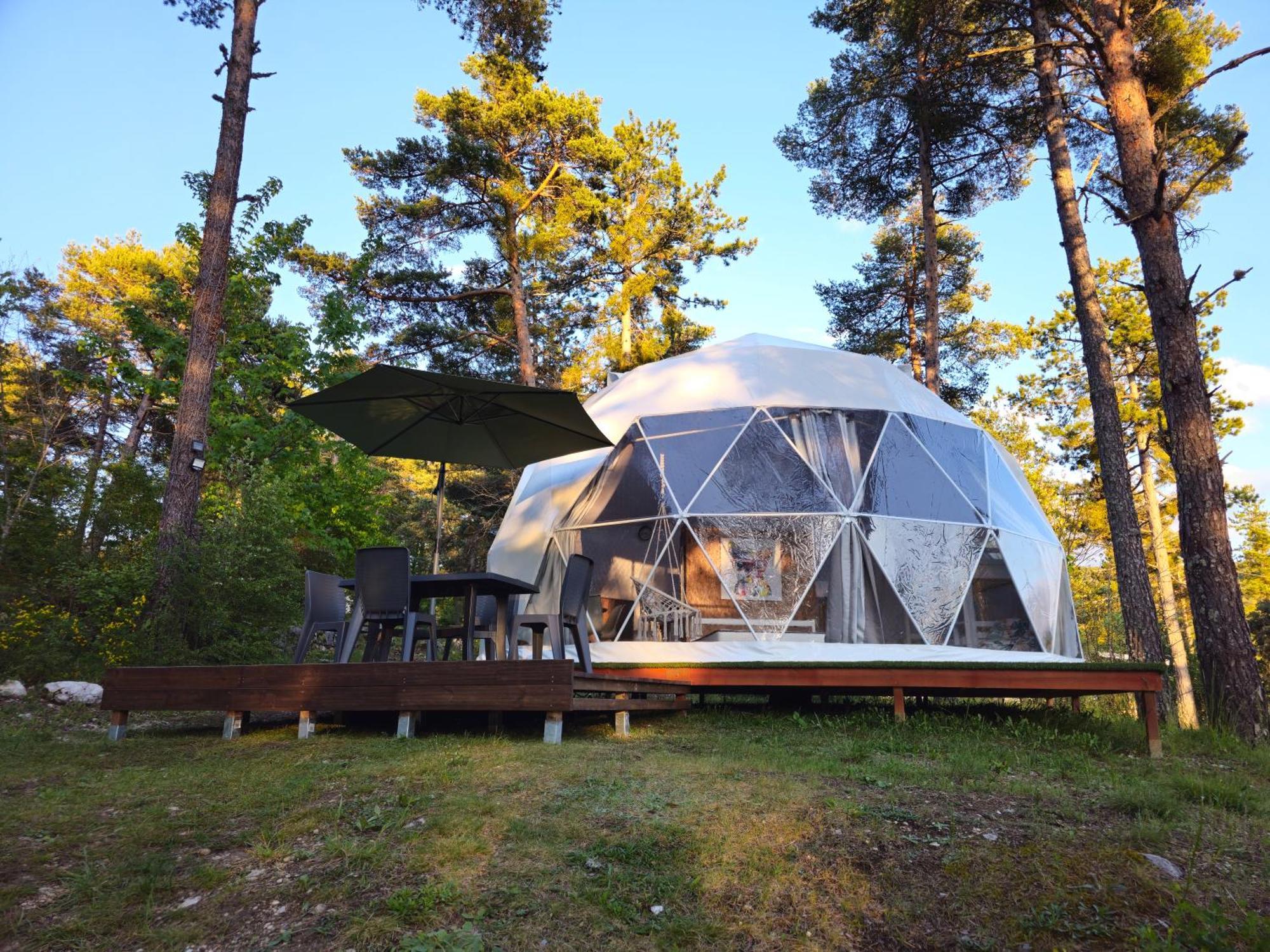 Camping Rcn Les Collines De Castellane Dış mekan fotoğraf